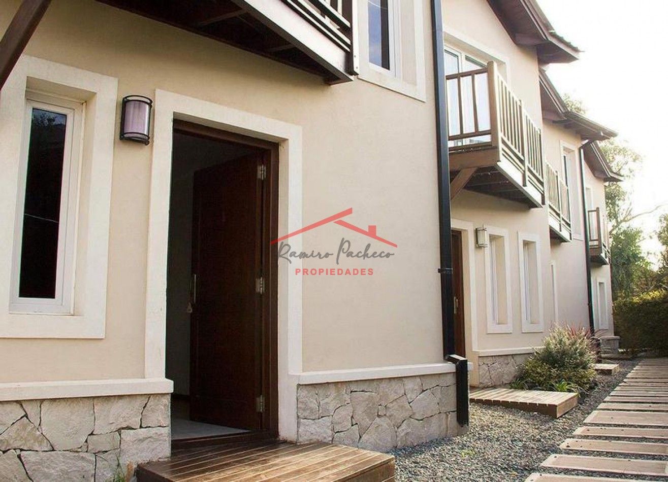 Complejo en venta en Valeria del Mar