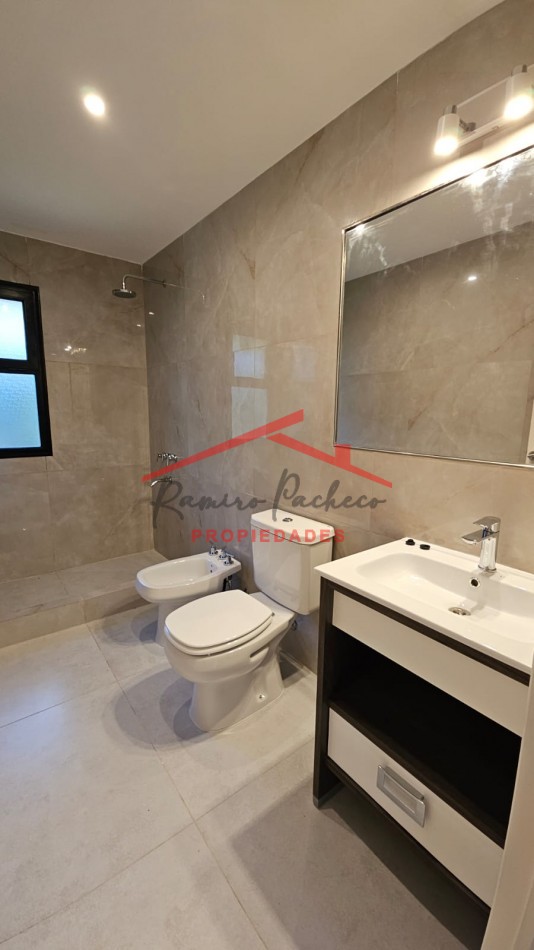Casa en venta Pinamar financiacion  a estrenar oportunidad !