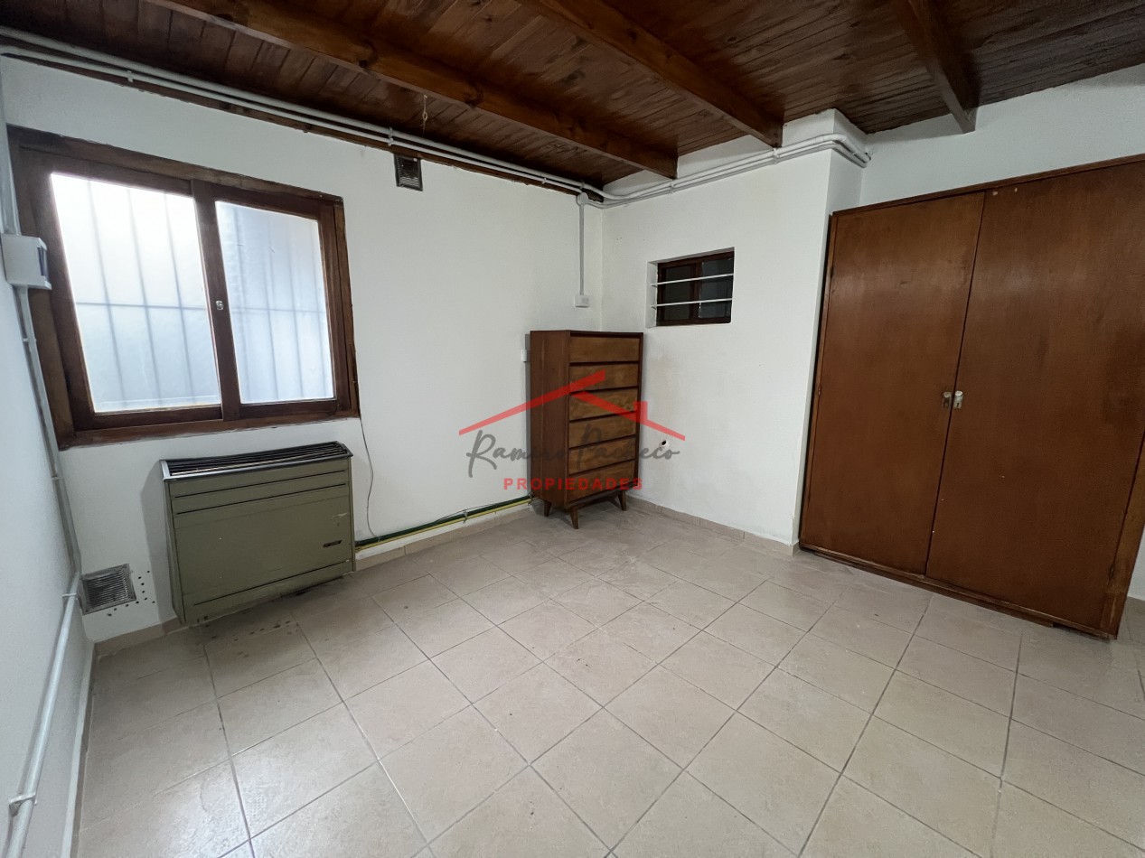 Local con departamento en venta en Villa Gesell