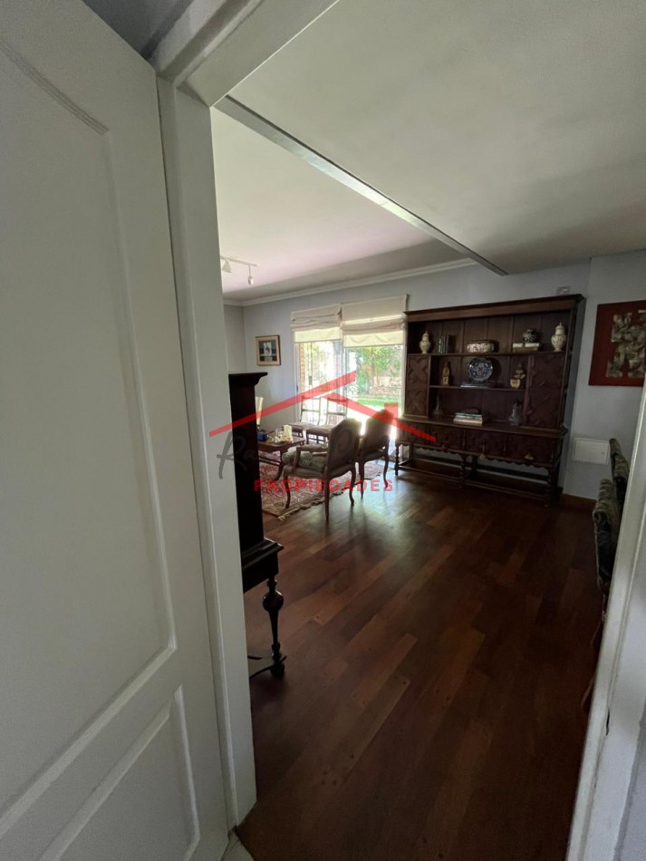 Casa en Martinez tipo PH TRIPLEX ¡Oportunidad!