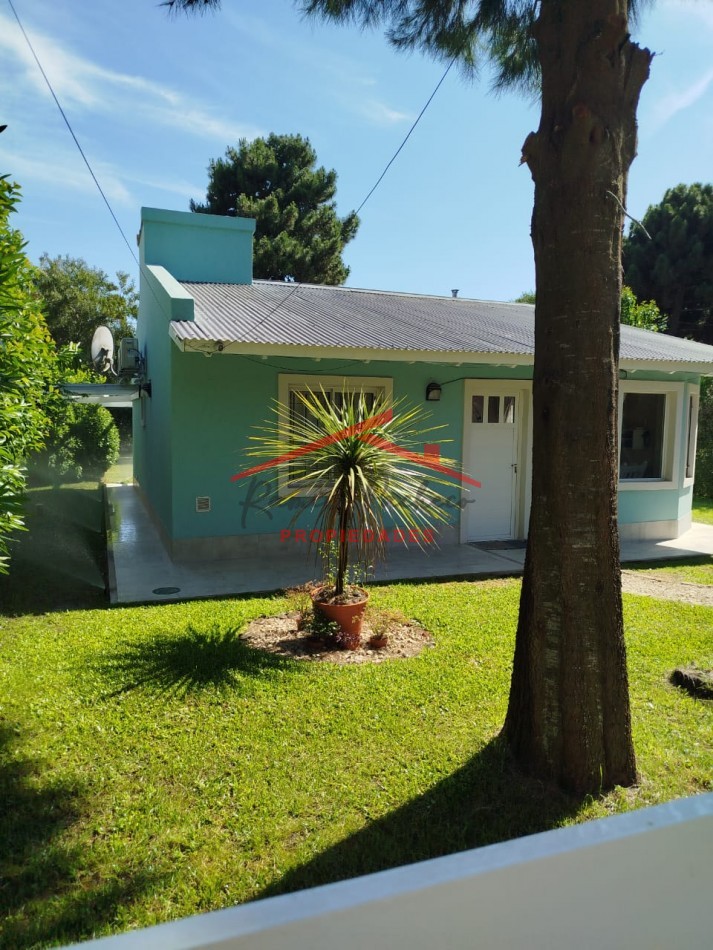 Se vende hermosa casa tres ambientes valeria del mar !