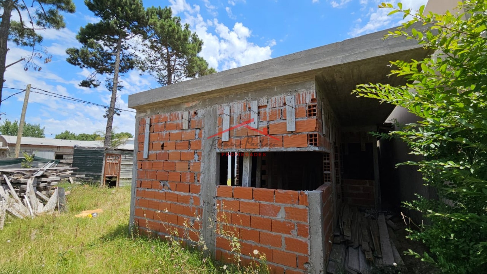 Lote industrial en venta zona Ostende