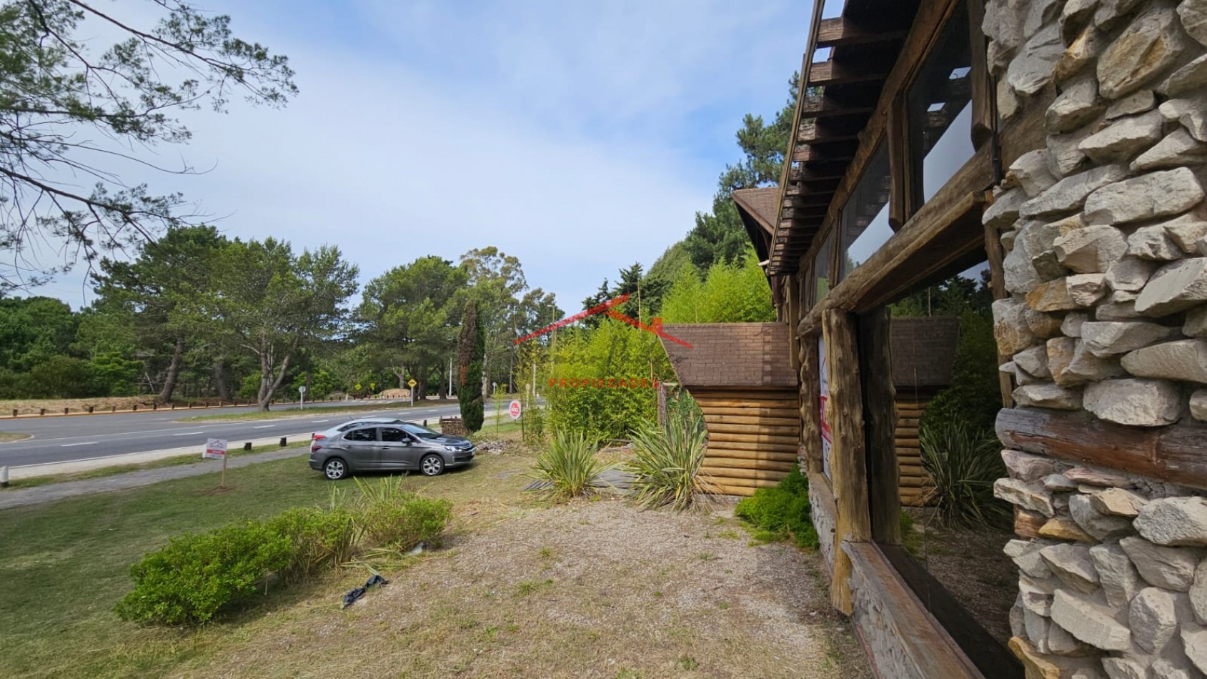 Local comercial en venta en Villa Gesell