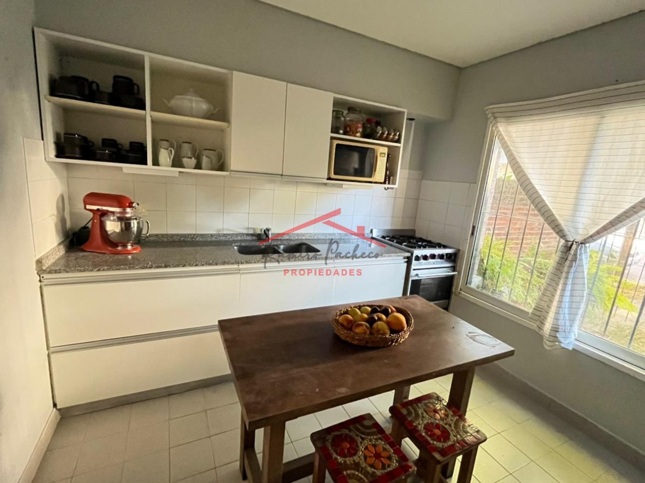 Casa en Martinez tipo PH TRIPLEX ¡Oportunidad!
