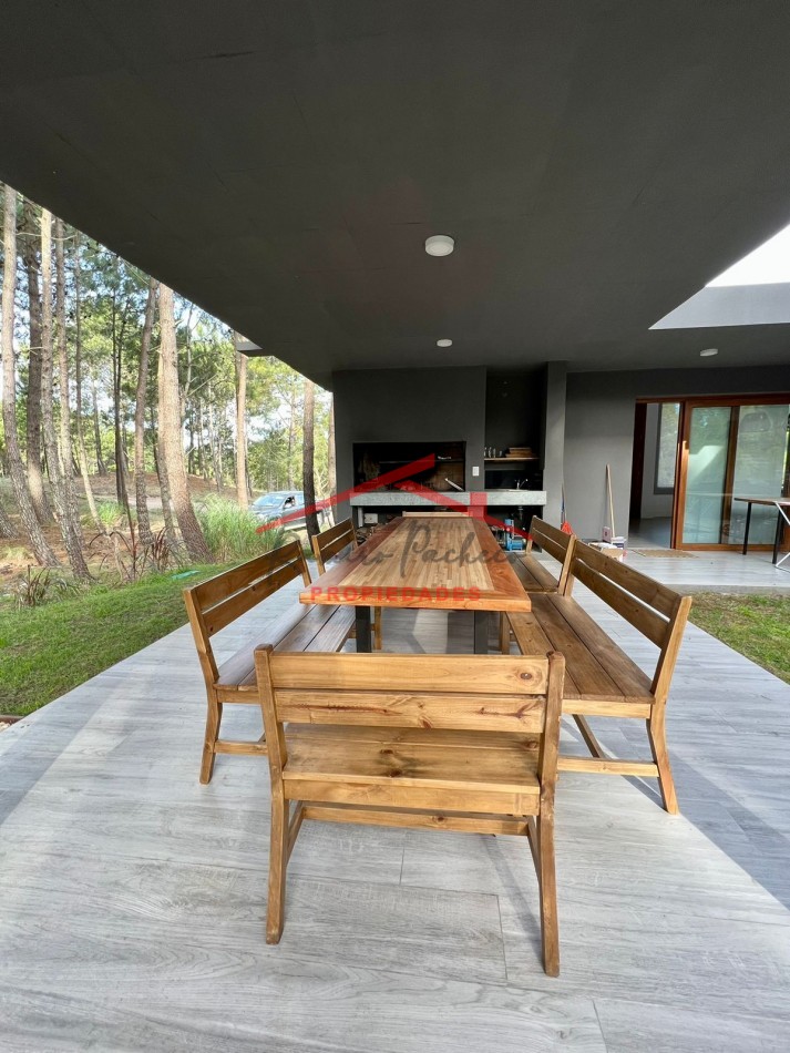 Casa en venta en Villa Robles oportunidad
