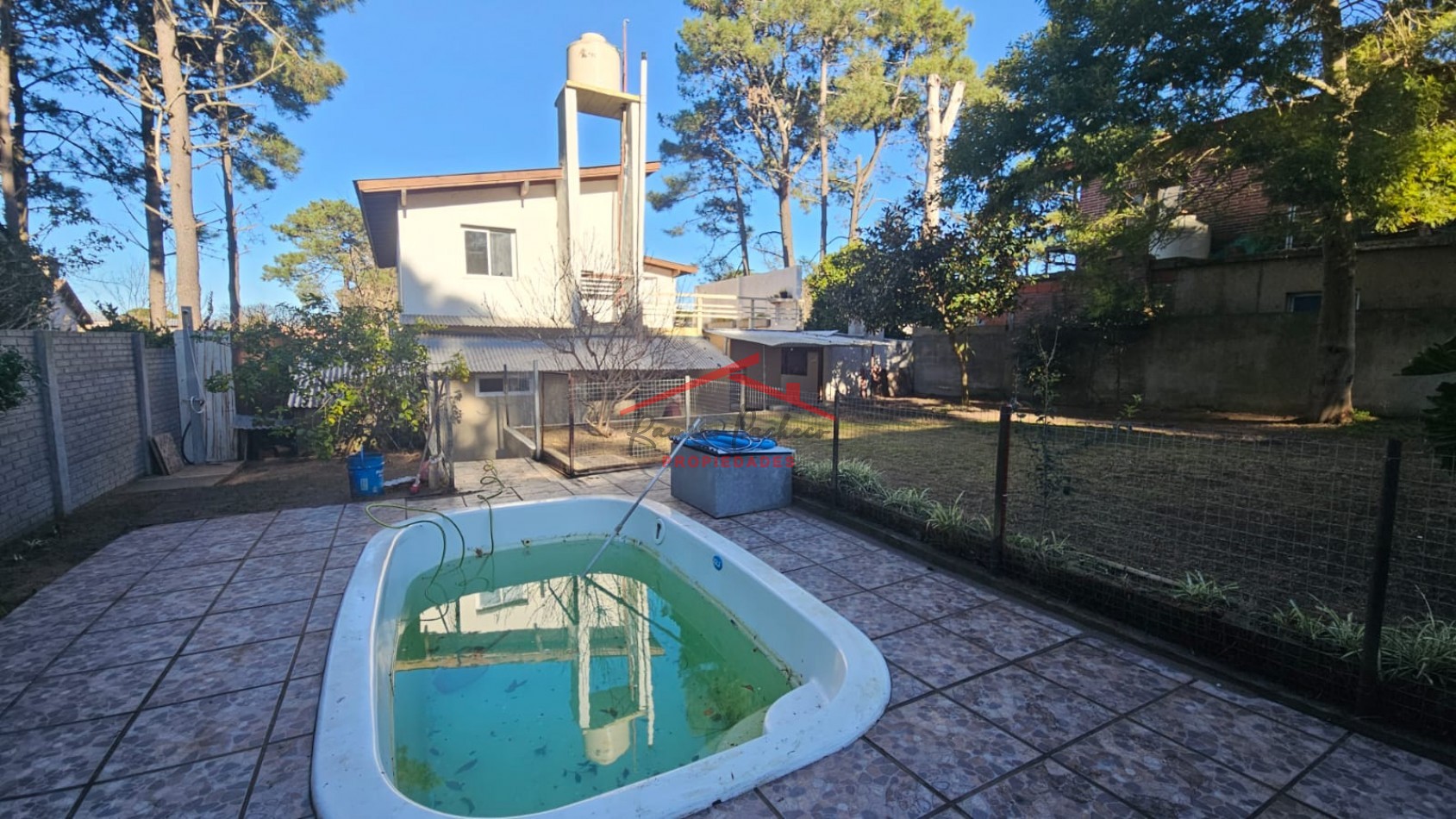 Alquiler casa de 5 ambientes en Pinamar