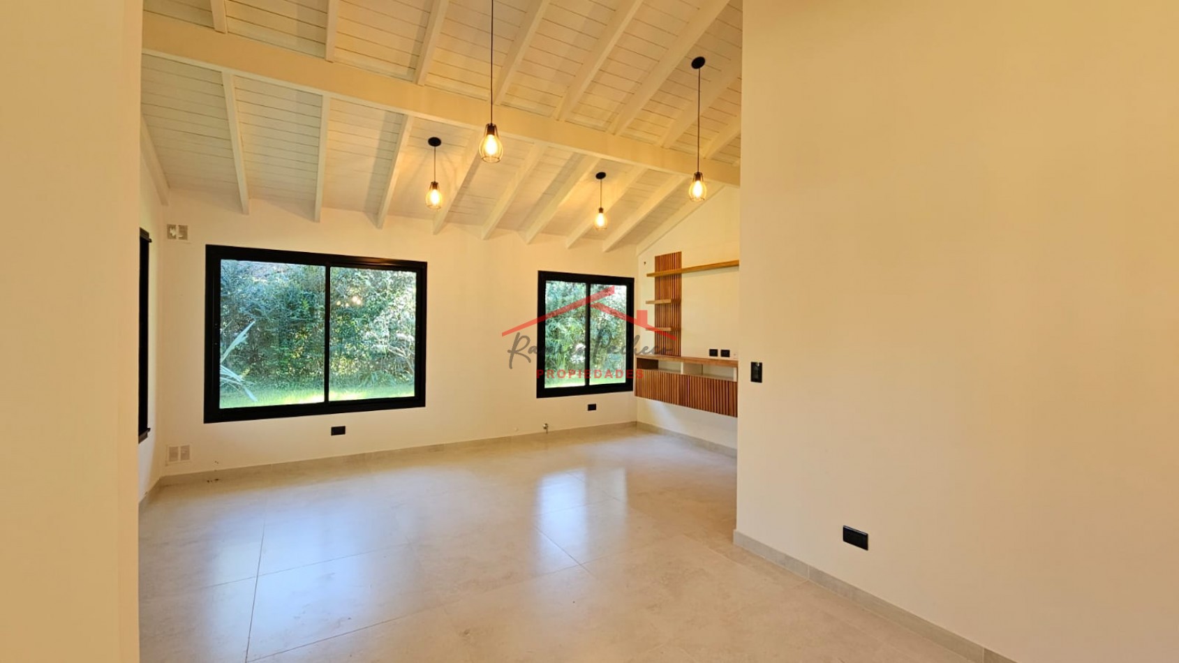 Casa en venta Pinamar financiacion  a estrenar oportunidad !