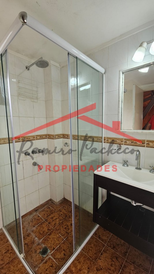 Casa en Valeria Del Mar en Terreno Multifamiliar