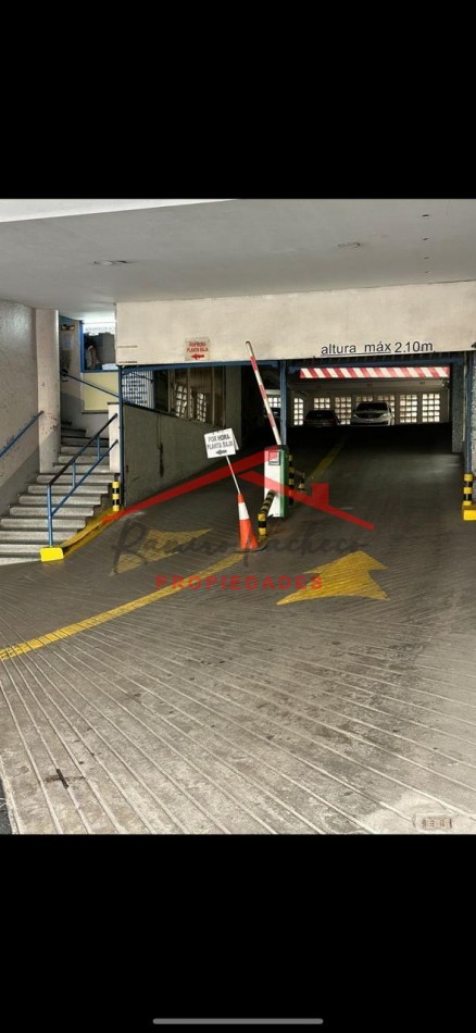Cochera en venta 