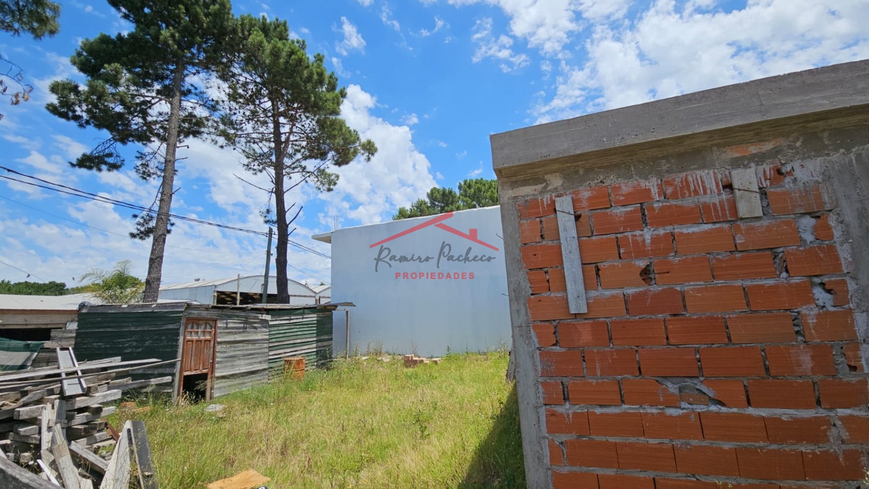 Lote industrial en venta zona Ostende