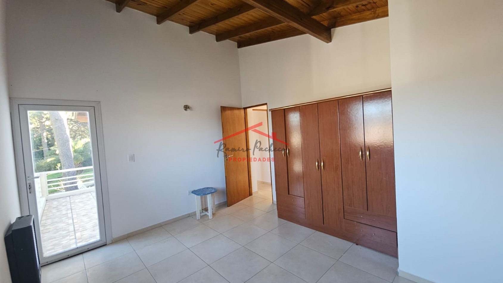 Alquiler casa de 5 ambientes en Pinamar