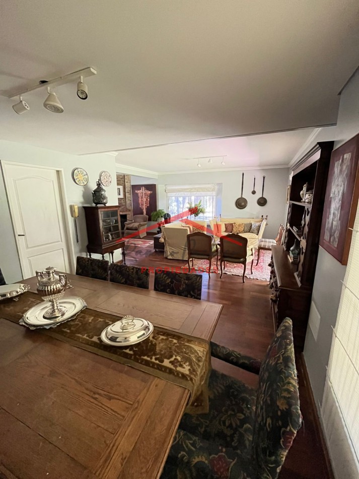 Casa en Martinez tipo PH TRIPLEX ¡Oportunidad!