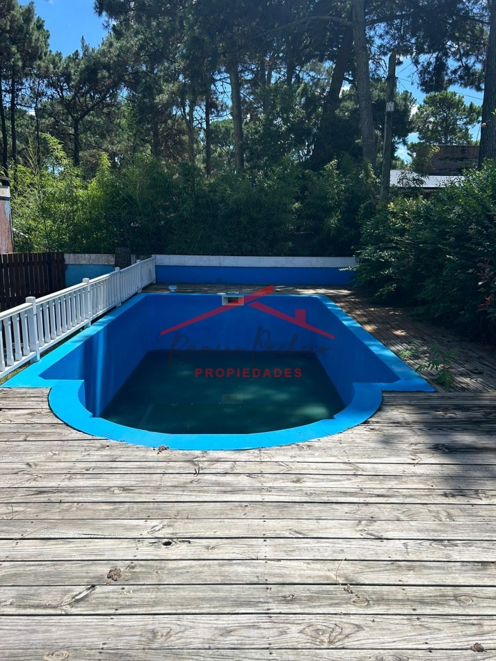 Casa en Venta- 3 Dorm. 3 Baños -  Pinamar 