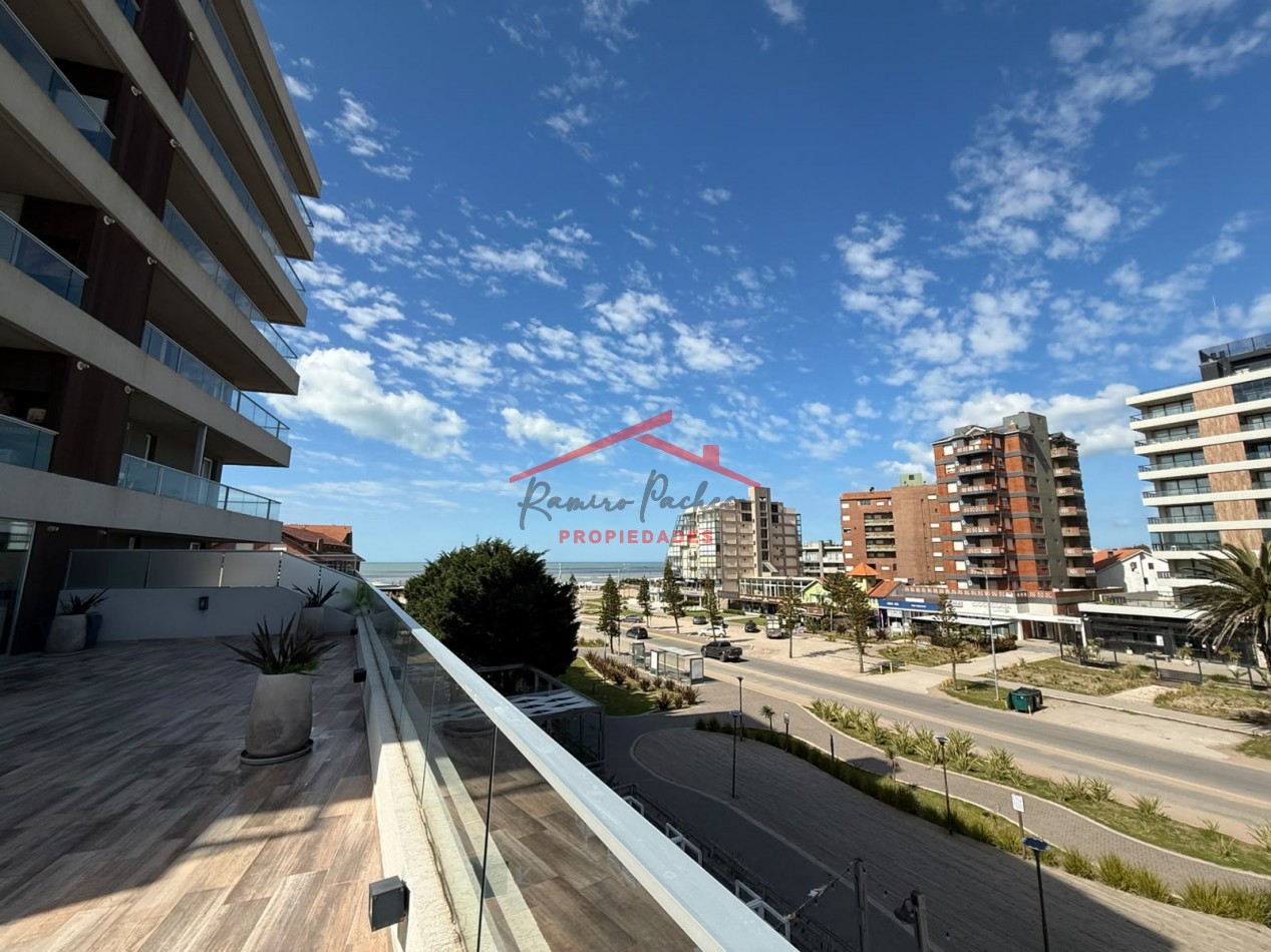 Departamento unico en Pinamar con vista al mar