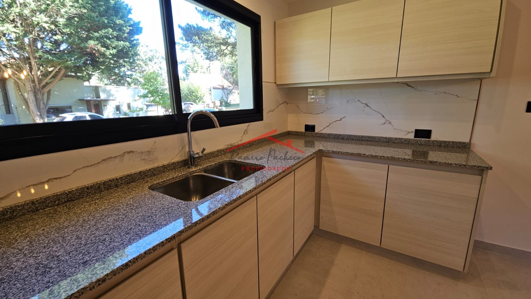 Casa en venta Pinamar financiacion  a estrenar oportunidad !