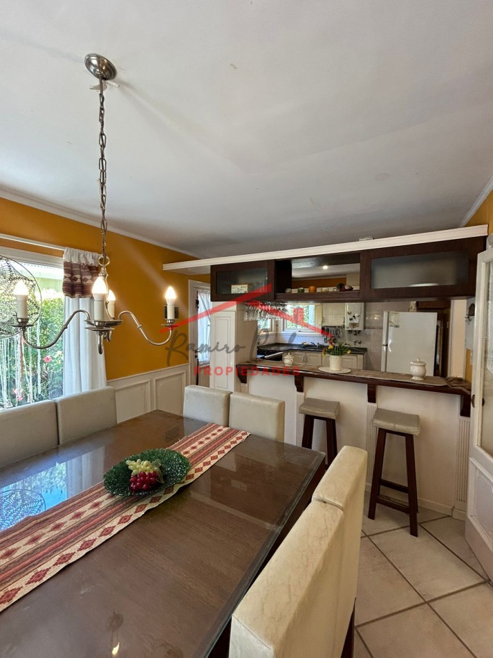 Casa en Venta- 3 Dorm. 3 Baños -  Pinamar 