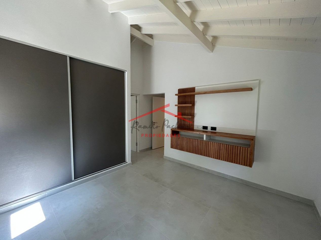 Casa en venta Pinamar financiacion  a estrenar oportunidad !