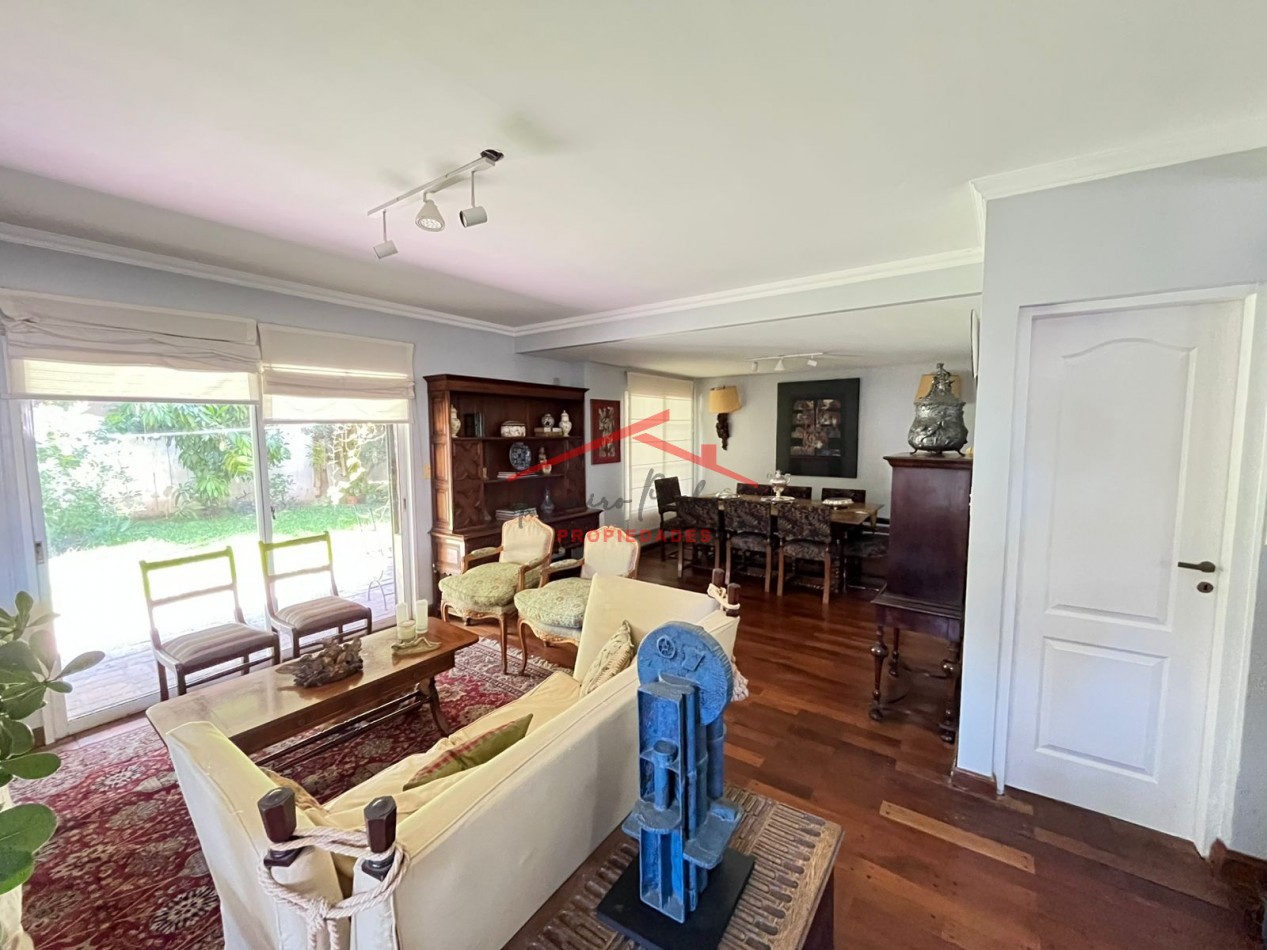 Casa en Martinez tipo PH TRIPLEX ¡Oportunidad!