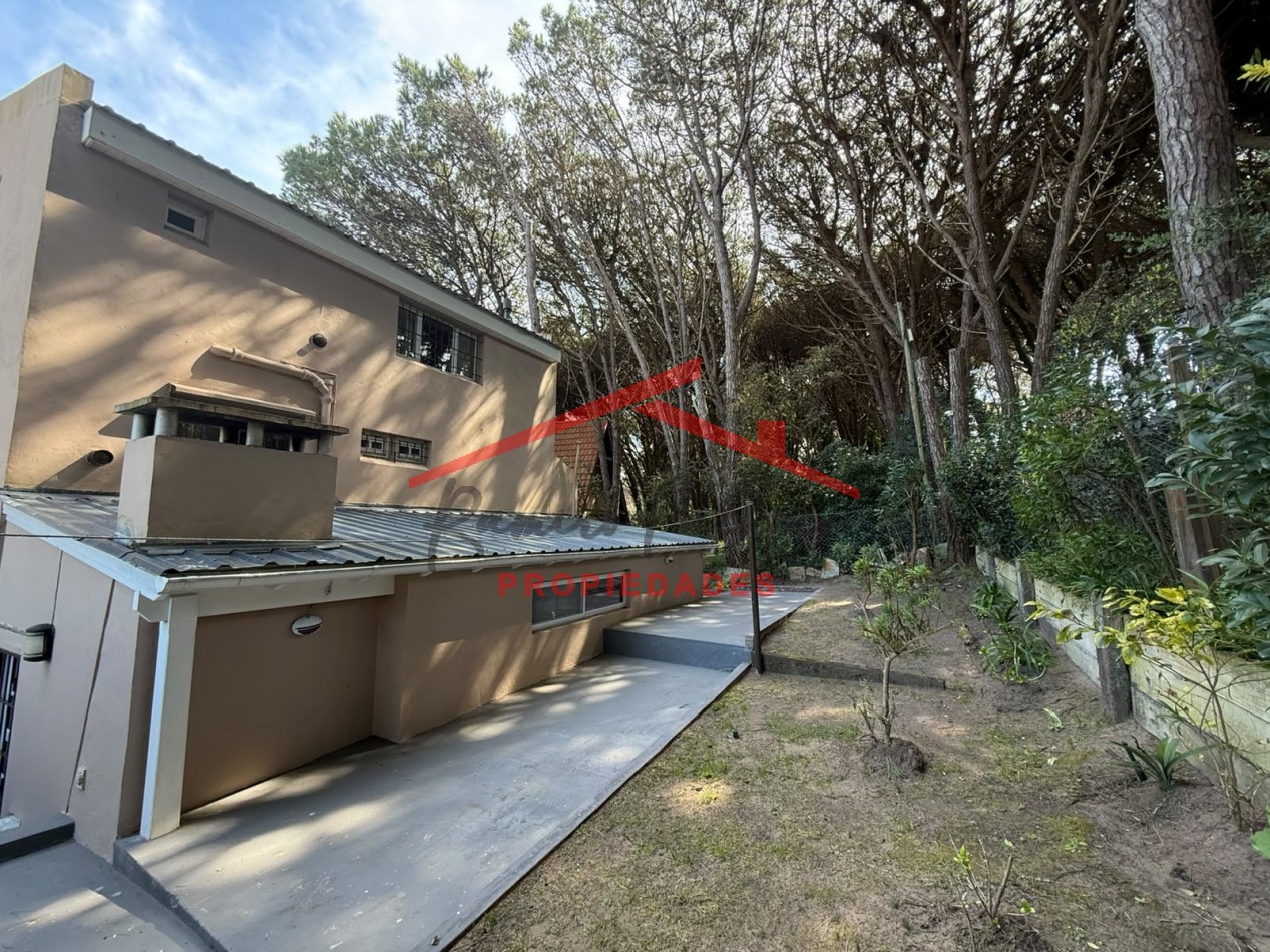 Casa en Pinamar Norte - Barrio Golf