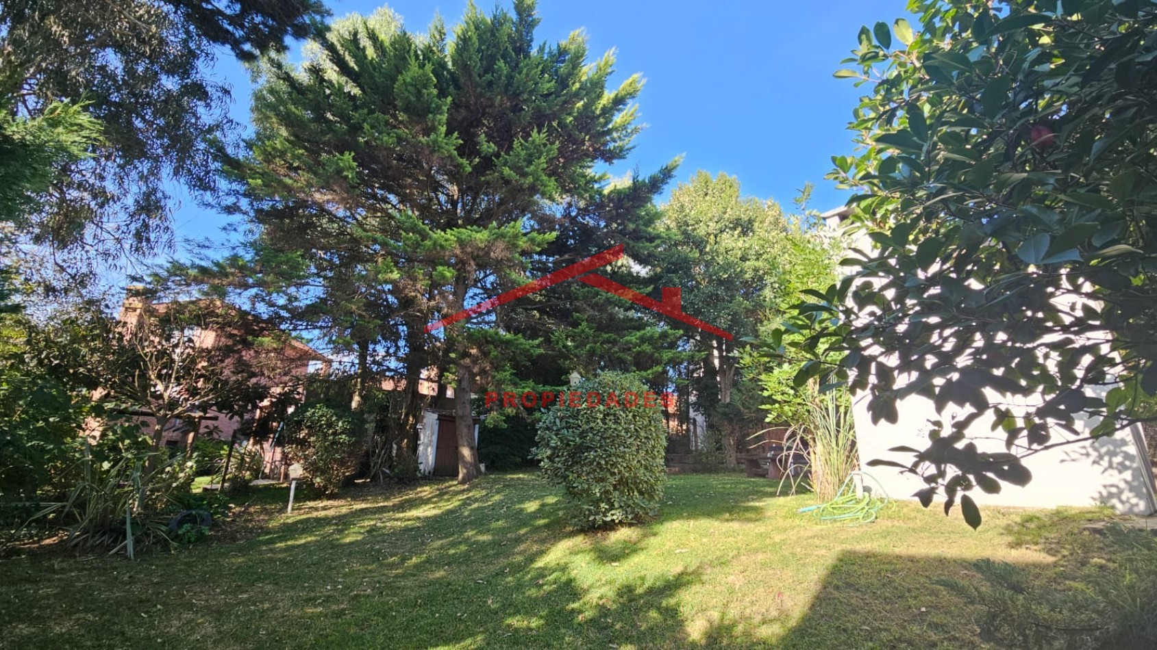 Casa en Valeria Del Mar en Terreno Multifamiliar