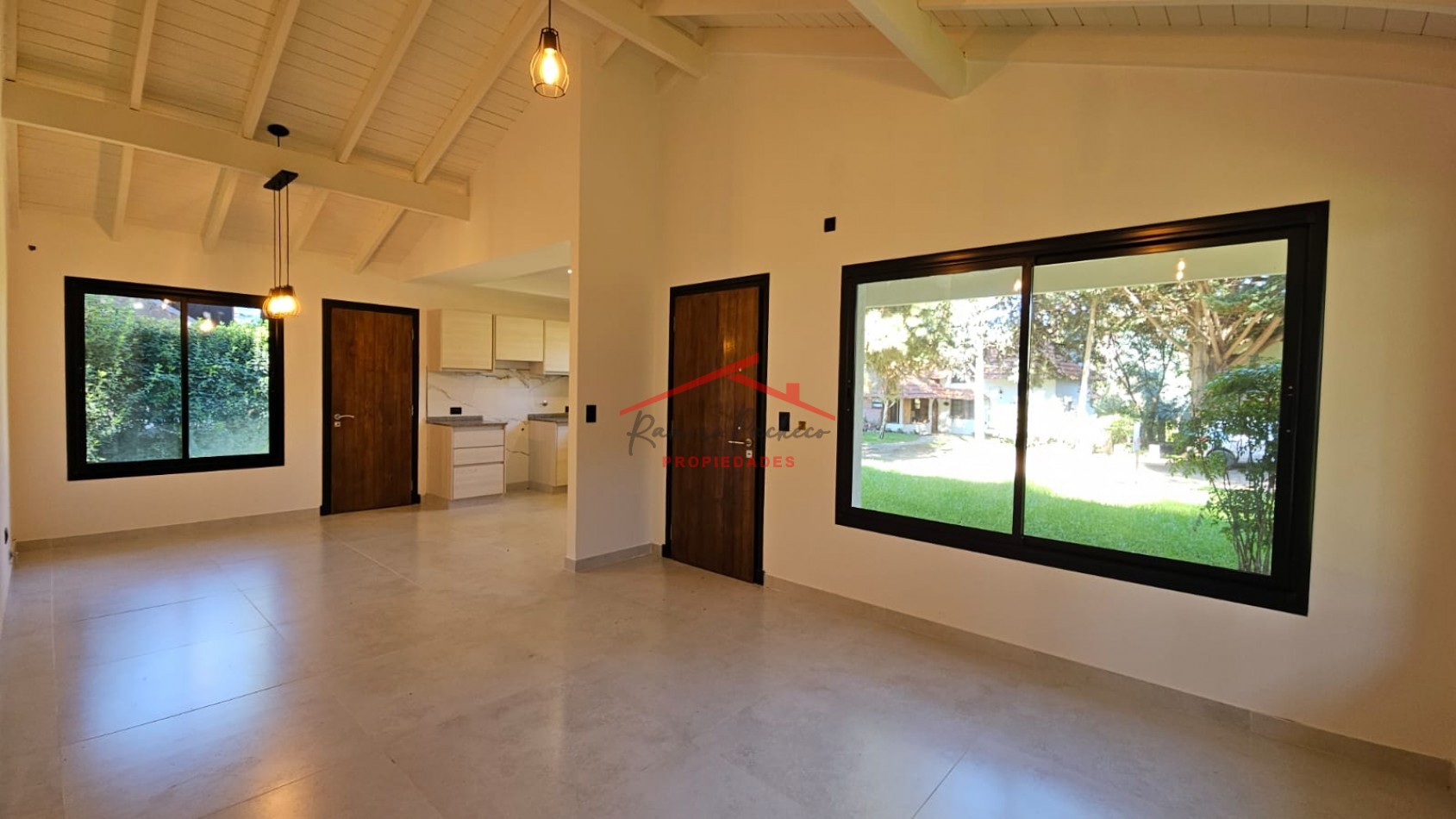 Casa en venta Pinamar financiacion  a estrenar oportunidad !
