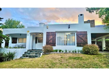 Casa en Pinamar a metros del mar