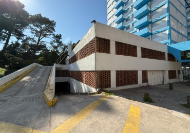 Se vende cochera en pinamar