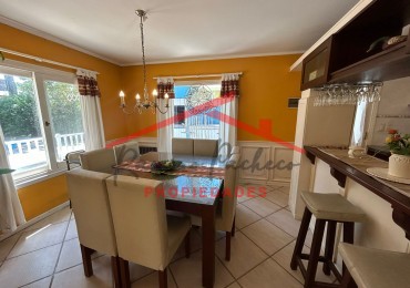 Casa en Venta- 3 Dorm. 3 Baños -  Pinamar 
