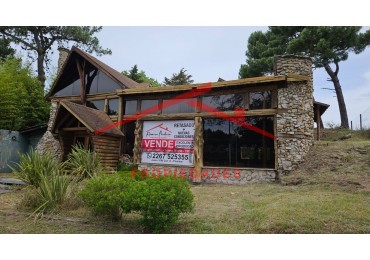 Local comercial en venta en Villa Gesell
