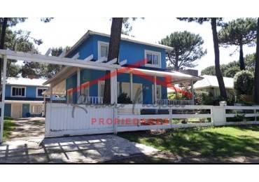 Casa en alquiler en Pinamar 